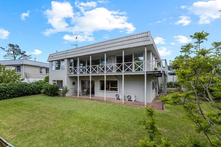Photo of property in 166 Stapleford Crescent, Browns Bay, Auckland, 0630