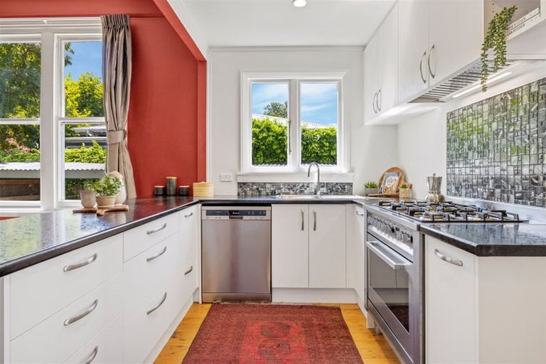 Photo of property in 134 Fisher Avenue, Beckenham, Christchurch, 8023