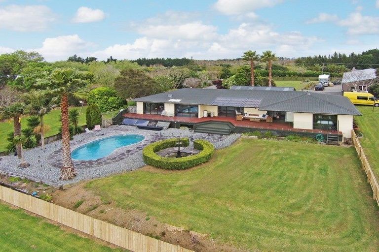 Photo of property in 271 Clarks Beach Road, Clarks Beach, Pukekohe, 2679