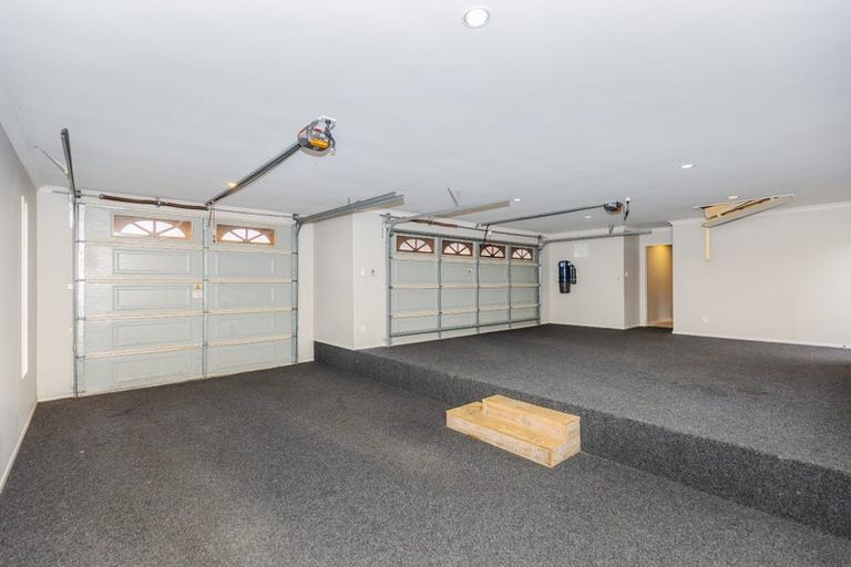 Photo of property in 32 Miers Glade, Rototuna North, Hamilton, 3210