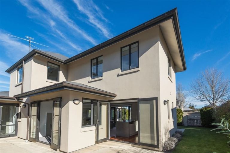 Photo of property in 2 Westburn Terrace, Burnside, Christchurch, 8041