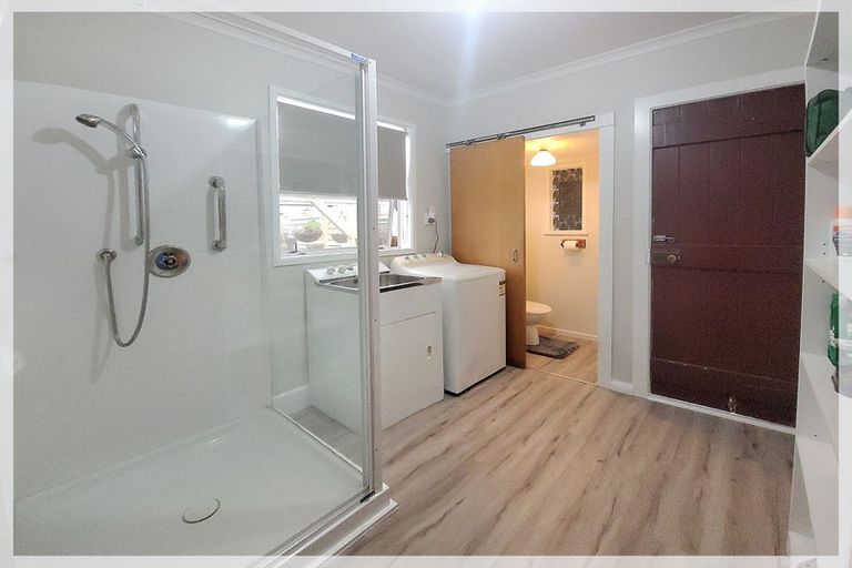 Photo of property in 9 Nuku Street, Tangimoana, 4822