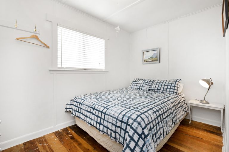 Photo of property in 15 Rose Street, Raglan, 3225