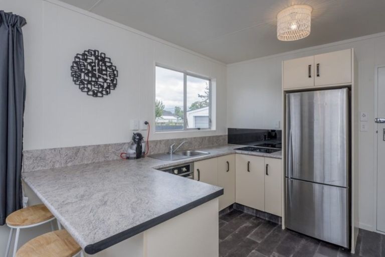 Photo of property in 21 Charles Street, Levin, 5510