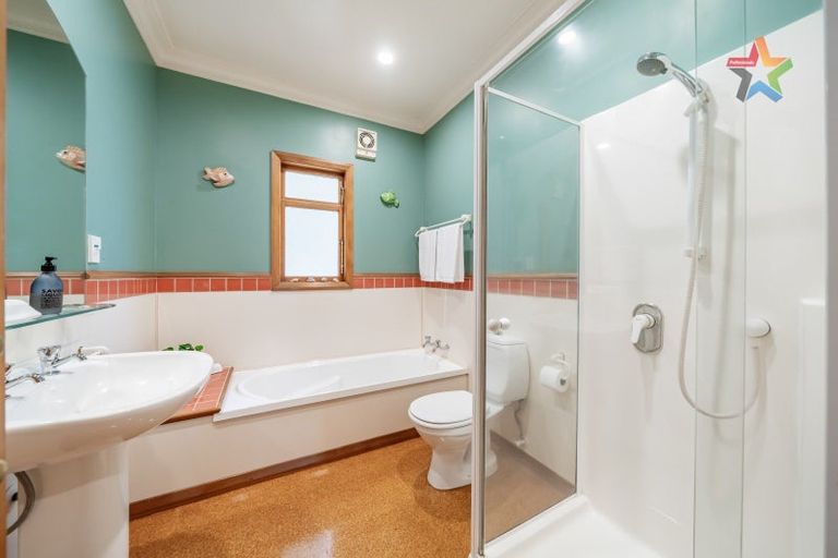 Photo of property in 183 Waiwhetu Road, Waterloo, Lower Hutt, 5011