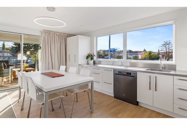 Photo of property in 1 Cardiff Street, Marchwiel, Timaru, 7910