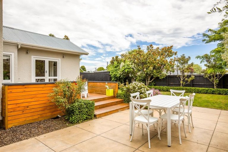 Photo of property in 43 Watford Street, Strowan, Christchurch, 8052