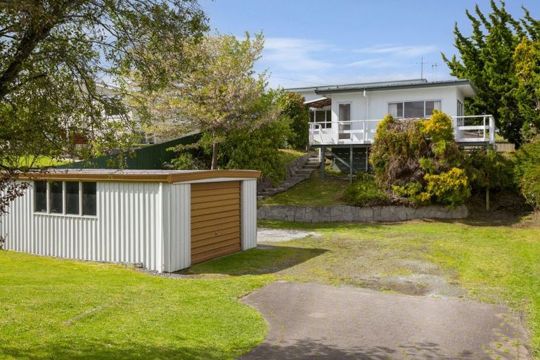 Photo of property in 15 Waitahanui Avenue, Taupo, 3330