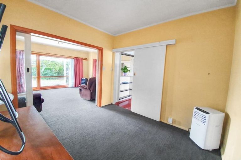 Photo of property in 16 Oxford Street, Fairfield, Hamilton, 3214