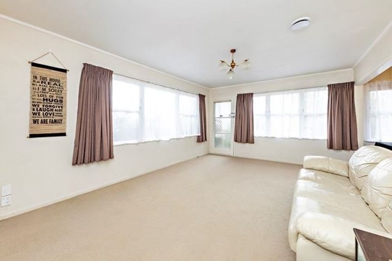 Photo of property in 2/8 Marne Road, Papakura, 2110
