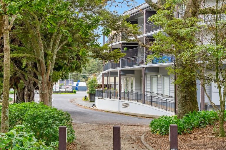 Photo of property in The Grand Apartments, 2d/4 Kell Drive, Albany, Auckland, 0632