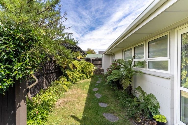 Photo of property in 67 Hamilton Avenue, Ilam, Christchurch, 8041