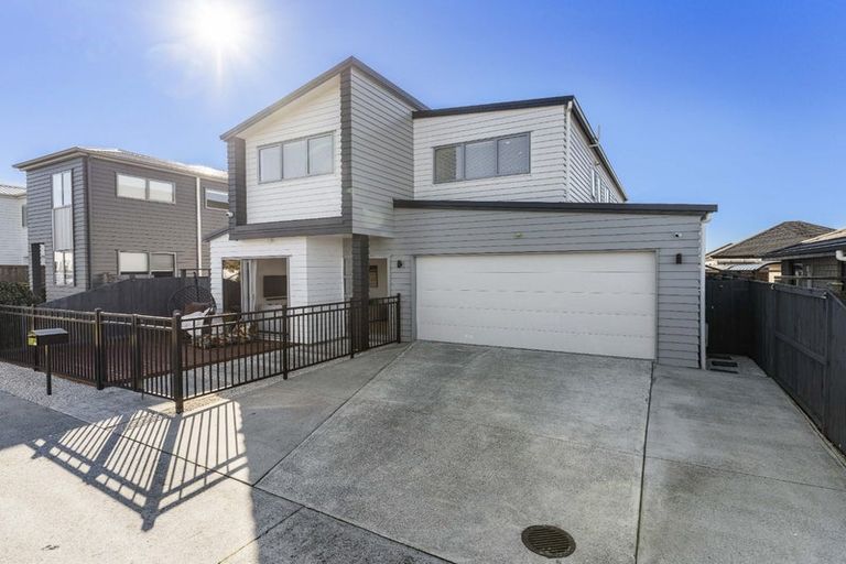 Photo of property in 17 Exmoor Road, Karaka, Papakura, 2113