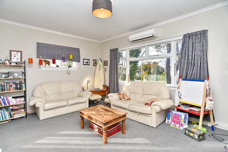 Photo of property in 35 Birchfield Avenue, Dallington, Christchurch, 8061