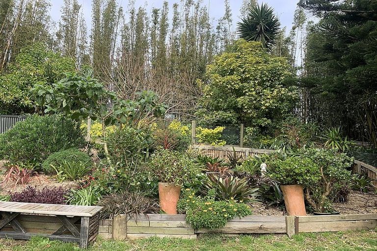 Photo of property in 2025 Far North Road, Waiharara, Kaitaia, 0484