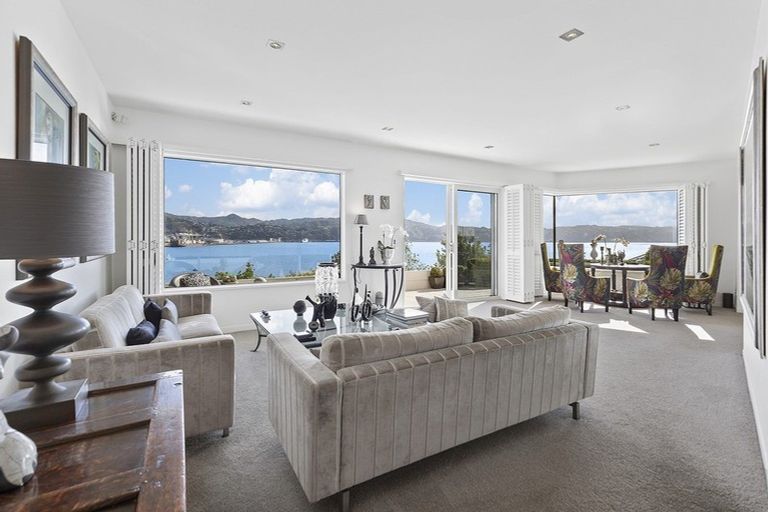 Photo of property in 2/11 Maida Vale Road, Roseneath, Wellington, 6011