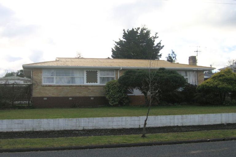 Photo of property in 11 Minifie Avenue, Melville, Hamilton, 3206