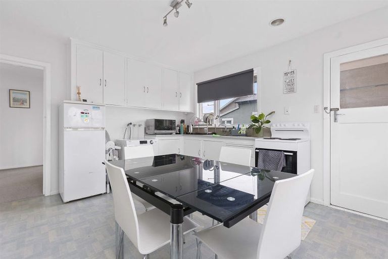 Photo of property in 3/11 Clare Road, St Albans, Christchurch, 8014