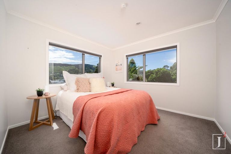 Photo of property in 19 Court Road, Tawa, Wellington, 5028