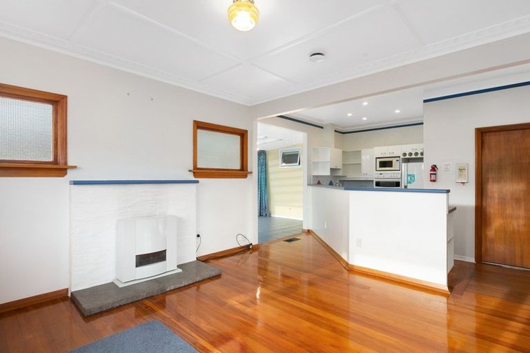 Photo of property in 4 Rosehill Road, Macandrew Bay, Dunedin, 9077