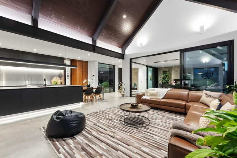 Photo of property in 104 Stoneridge Terrace, Whitford, Manurewa, 2576