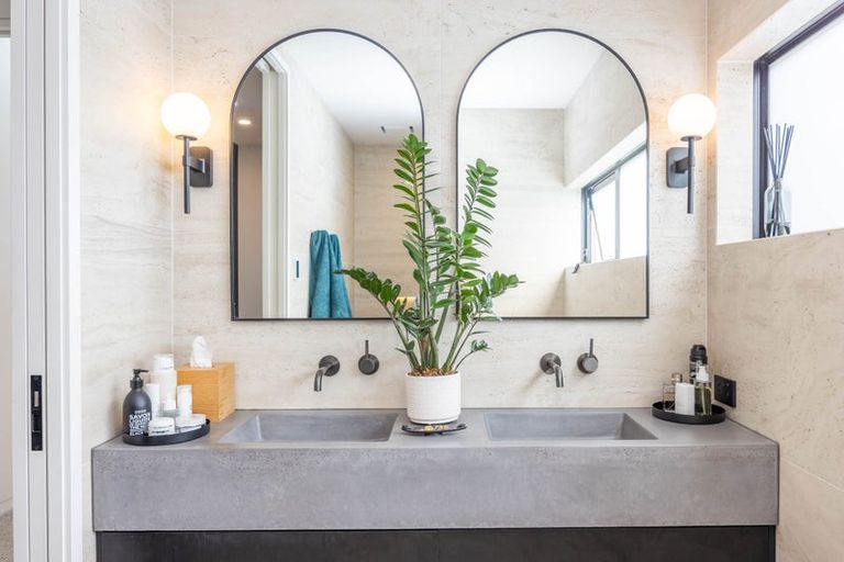 Photo of property in 43 Saint Andrews Terrace, St Andrews, Hamilton, 3200