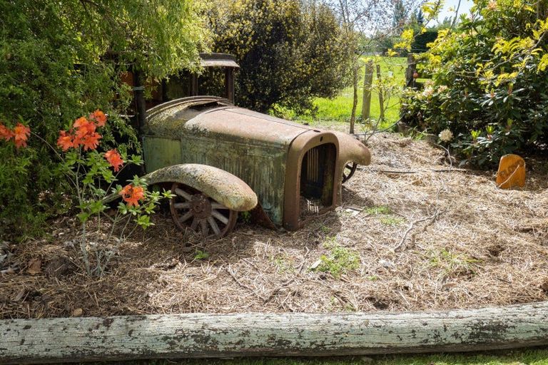 Photo of property in 128 Johnstone Street, Tinwald, Ashburton, 7774