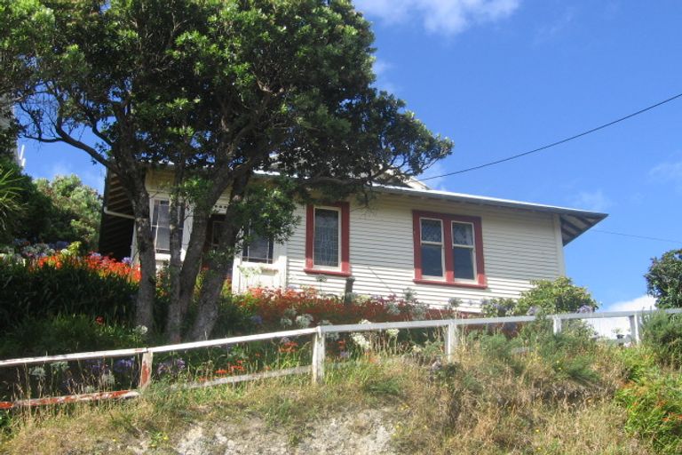 Photo of property in 31 Saint Michaels Crescent, Kelburn, Wellington, 6012