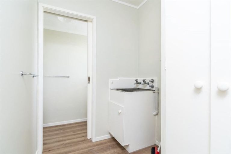 Photo of property in 12 Kyla Place, Hakaru, Kaiwaka, 0573