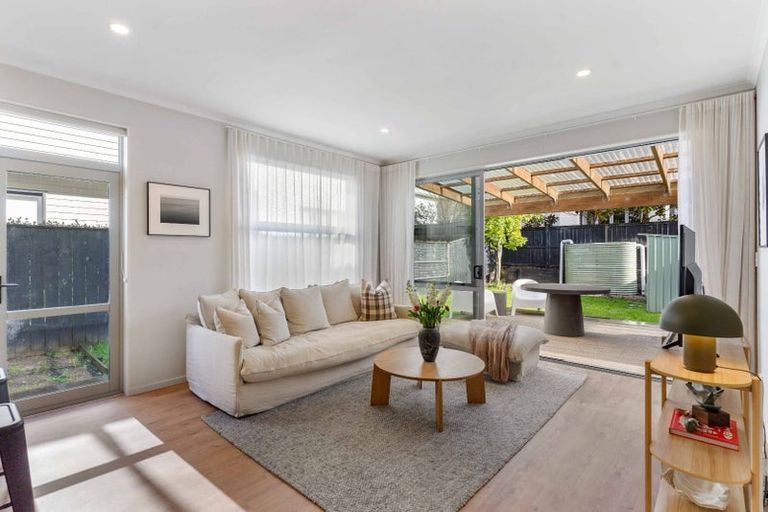 Photo of property in 6 Lester Street, Hobsonville, Auckland, 0616