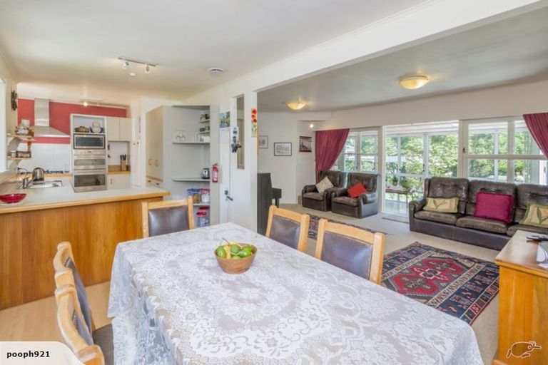 Photo of property in 27 Ngarara Road, Waikanae, 5036