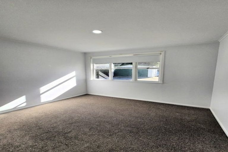 Photo of property in 74 Willerton Avenue, New Lynn, Auckland, 0600