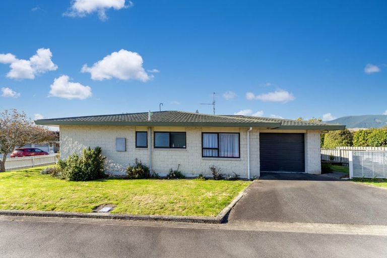 Photo of property in 28 Roeske Street, Richmond, 7020