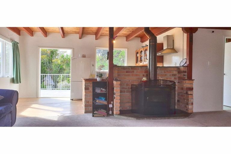 Photo of property in 14a South Lynn Road, Titirangi, Auckland, 0604