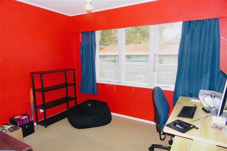 Photo of property in 28 Budleigh Street, Frankleigh Park, New Plymouth, 4310