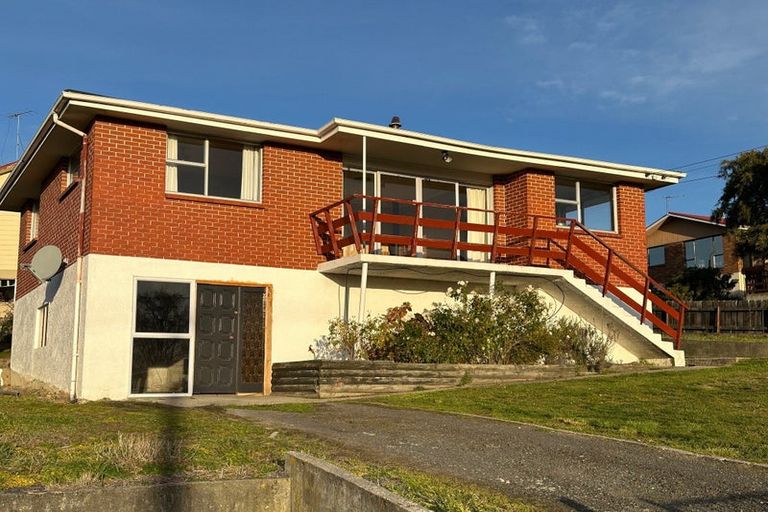 Photo of property in 12 Cambridge Street, Balclutha, 9230