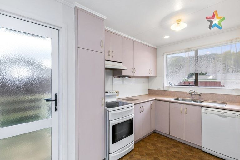 Photo of property in 18a Wimbledon Grove, Wainuiomata, Lower Hutt, 5014