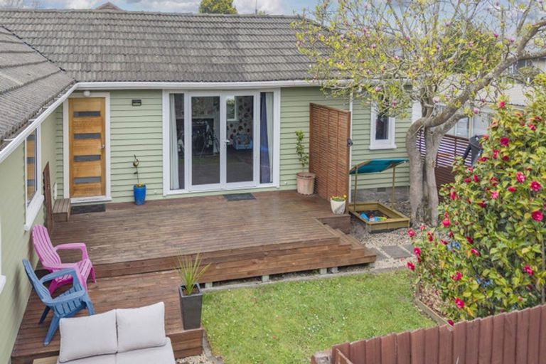 Photo of property in 1/204 Greers Road, Bryndwr, Christchurch, 8053