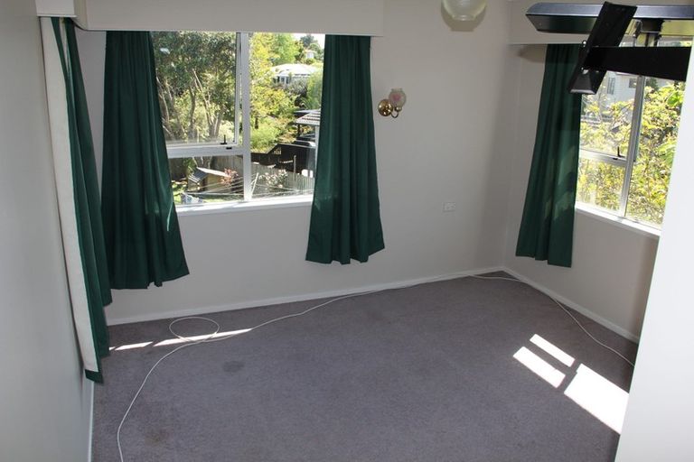 Photo of property in 28 Glynnbrooke Street, Te Atatu South, Auckland, 0610