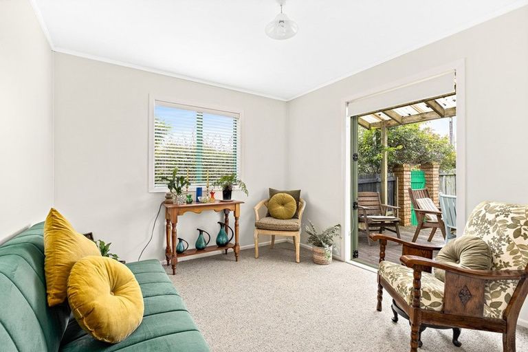 Photo of property in 10 Tapu Road, Huapai, Kumeu, 0810