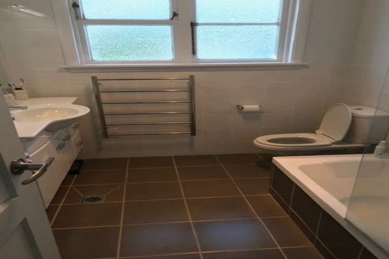 Photo of property in 1/45 Dickson Crescent, Hornby, Christchurch, 8042