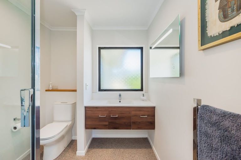 Photo of property in 46 Hicks Crescent, Waikanae Beach, Waikanae, 5036