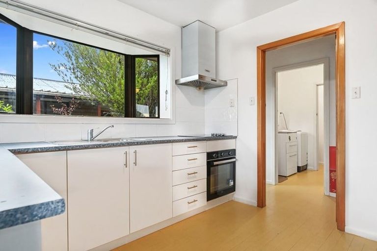 Photo of property in 18 Lochee Road, Upper Riccarton, Christchurch, 8041