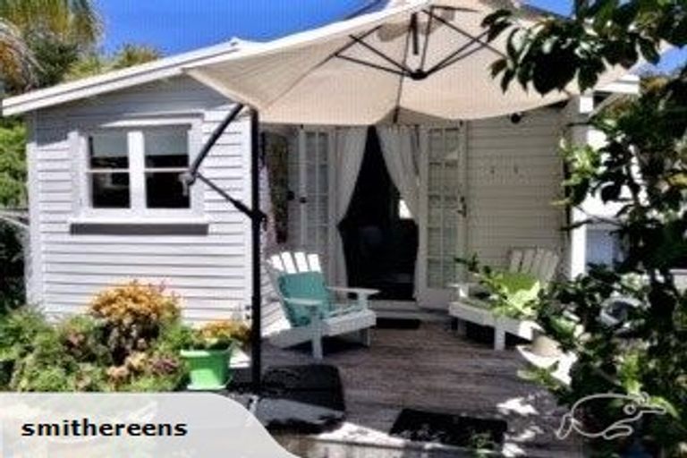 Photo of property in 27 Hastings Parade, Devonport, Auckland, 0624