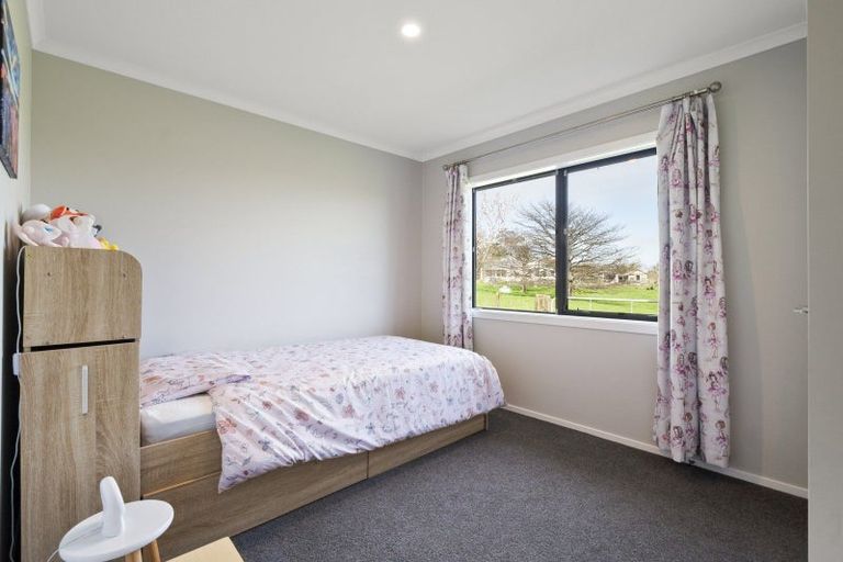 Photo of property in 841 Makerua Road, Tokomaru, Palmerston North, 4474
