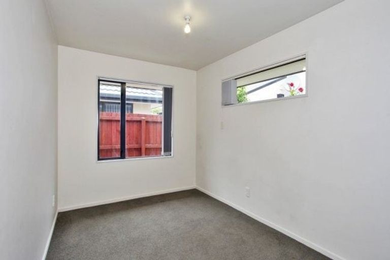 Photo of property in 118 Nursery Road, Phillipstown, Christchurch, 8011