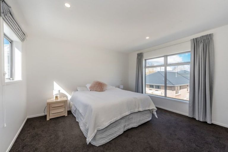 Photo of property in 2/12 Faber Place, Rototuna North, Hamilton, 3281