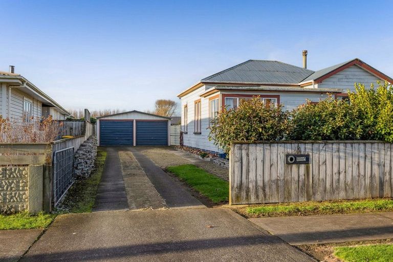 Photo of property in 42 Fantham Street, Hawera, 4610