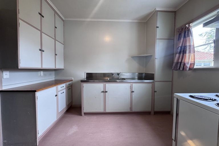 Photo of property in 2 Anderson Street, Hokowhitu, Palmerston North, 4410