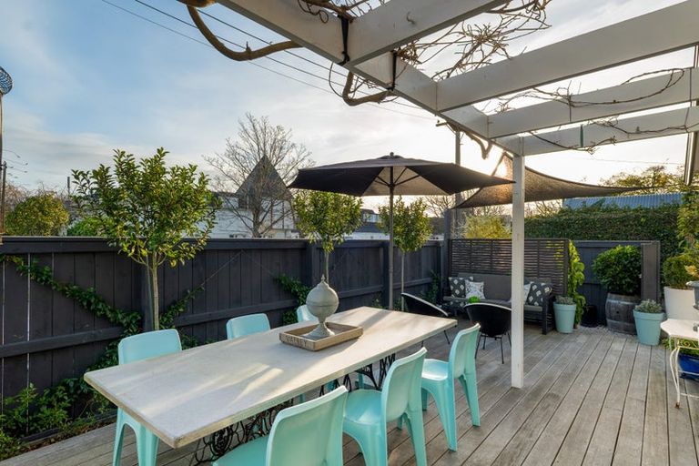 Photo of property in 21 Derby Street, St Albans, Christchurch, 8014